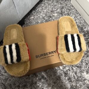 Kids sandals